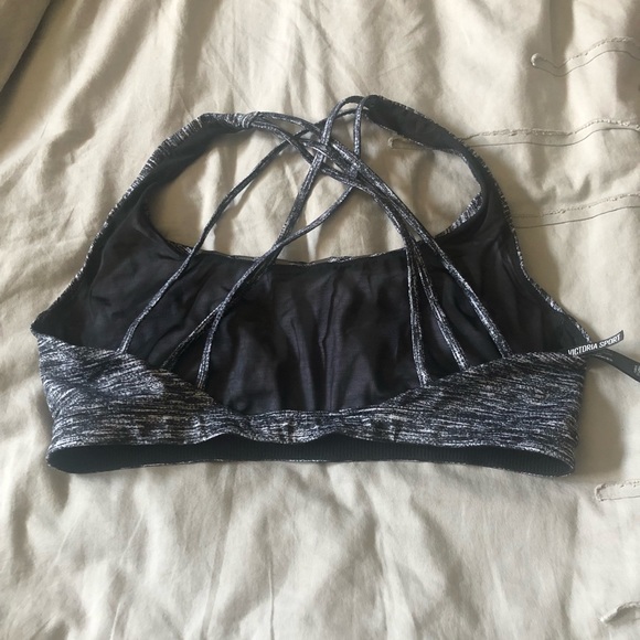 NWOT Victoria Sport sports bra Size L - Picture 3 of 4